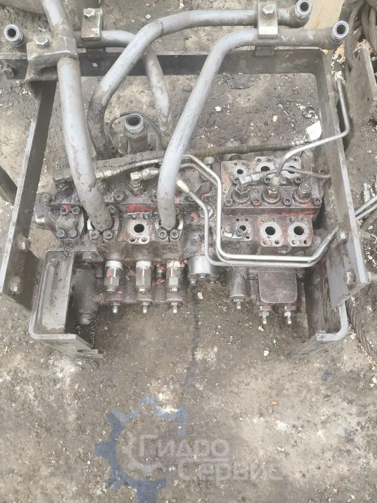 image1 (1)_ Hitachi EX210.jpg